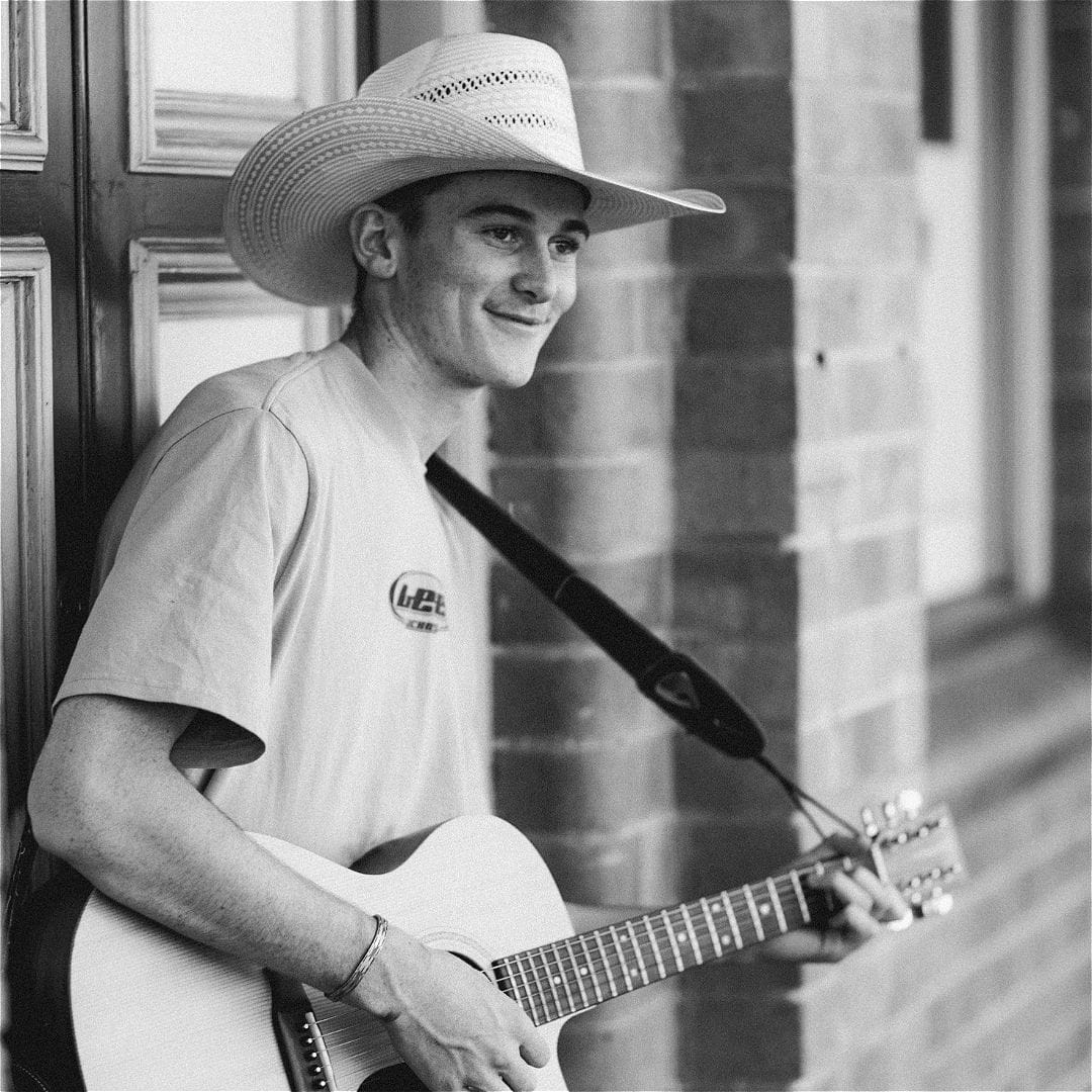 Amaroo Tavern - Lawson Thompson Music