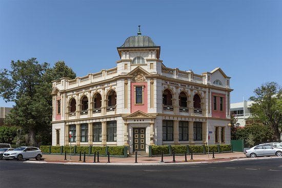 BAMM Biennale Portrait Prize