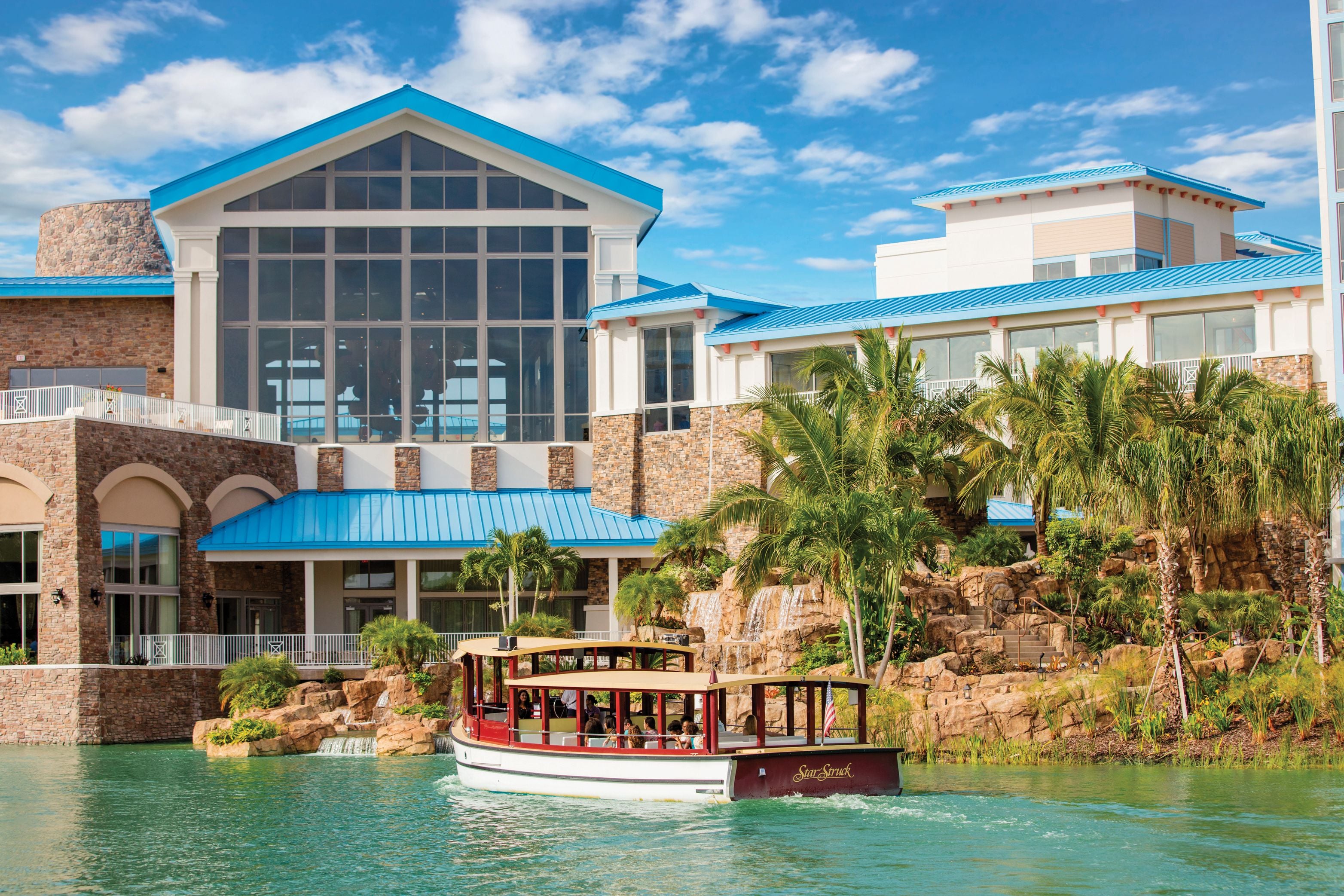 Loews Sapphire Falls Resort at Universal Orlando