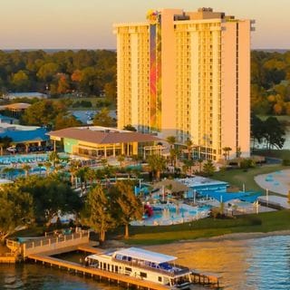 Luxury on Sale: Margaritaville Lake Resort, Lake Conroe | Houston