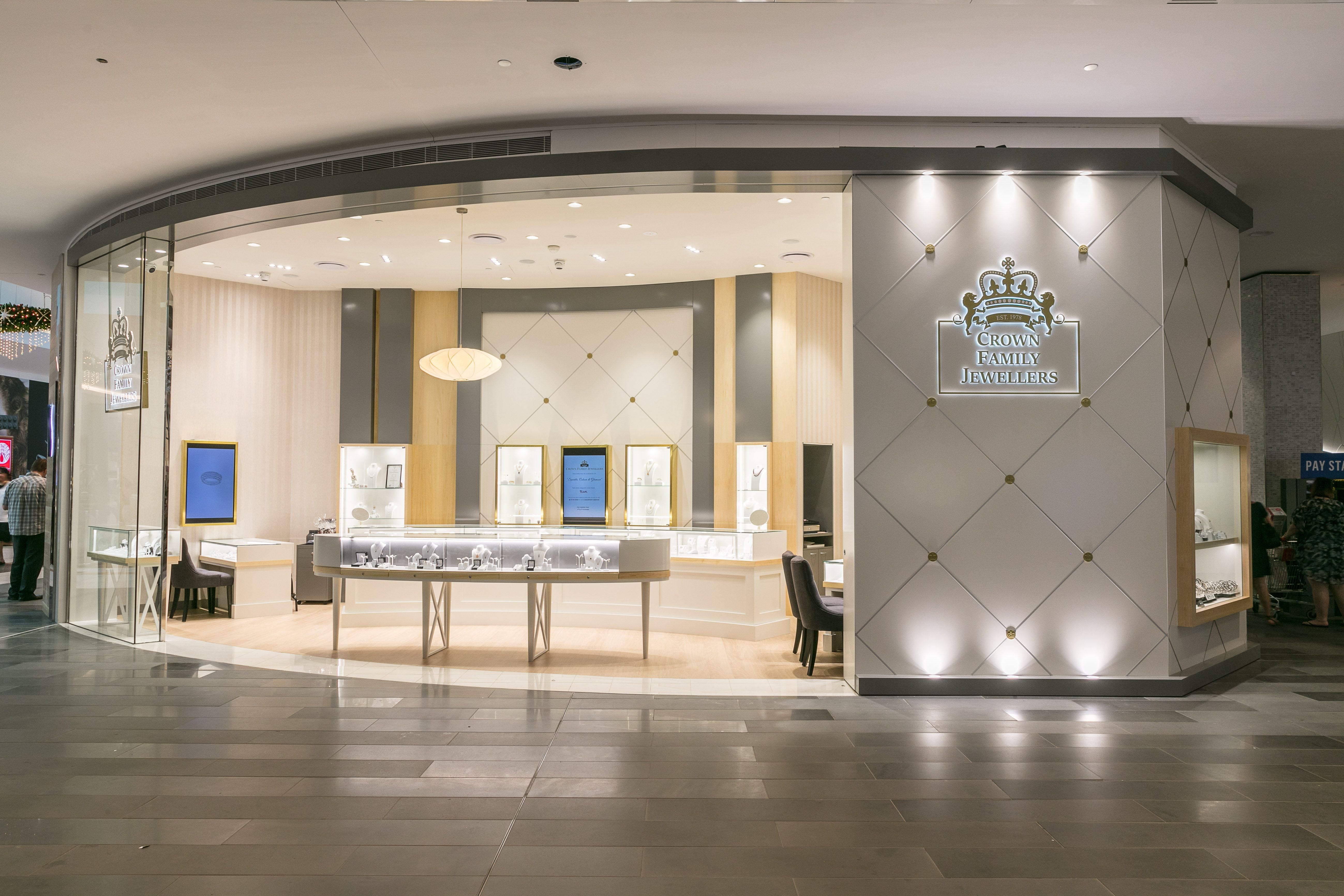 CROWN Image -6552cf7996354