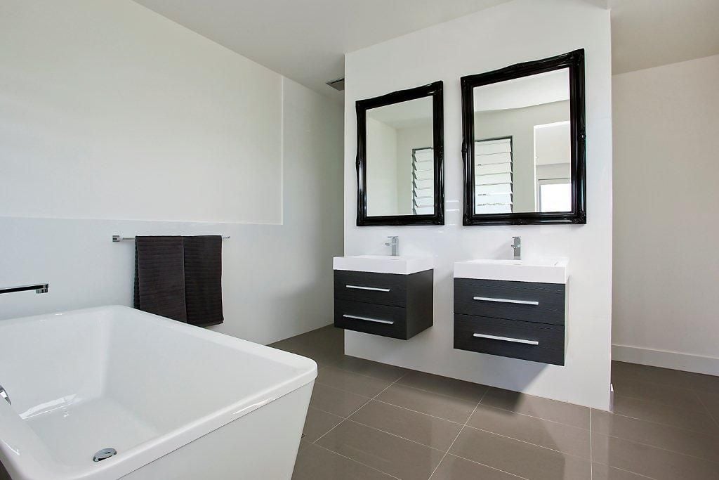 Knock Down & Re-Build - Burleigh Heads Image -5fc98648cf30d