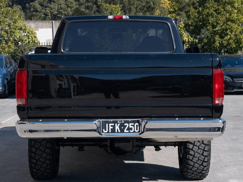 Chrome rear bumper on 1997 Ford F-250