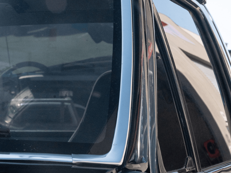 Chrome windscreen on 1997 Ford F-250