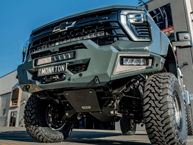 Chevrolet Silverado 2500HD Raven Bar Front View