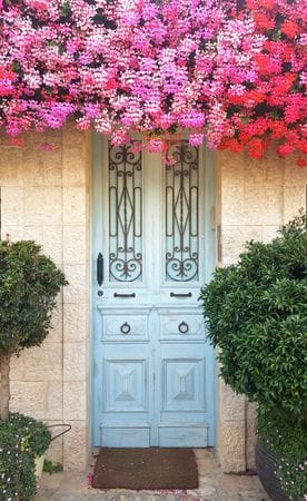 Fascinating Old Jerusalem Doors