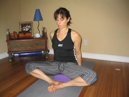 Modification Baddha Konasana Image -619fc85a15ddf