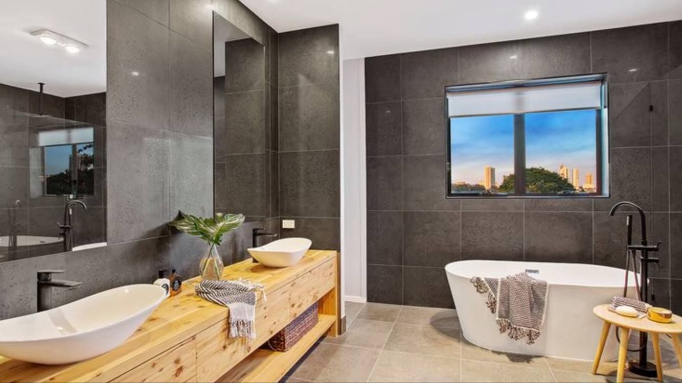 Property Flippers Image -621c44623147b