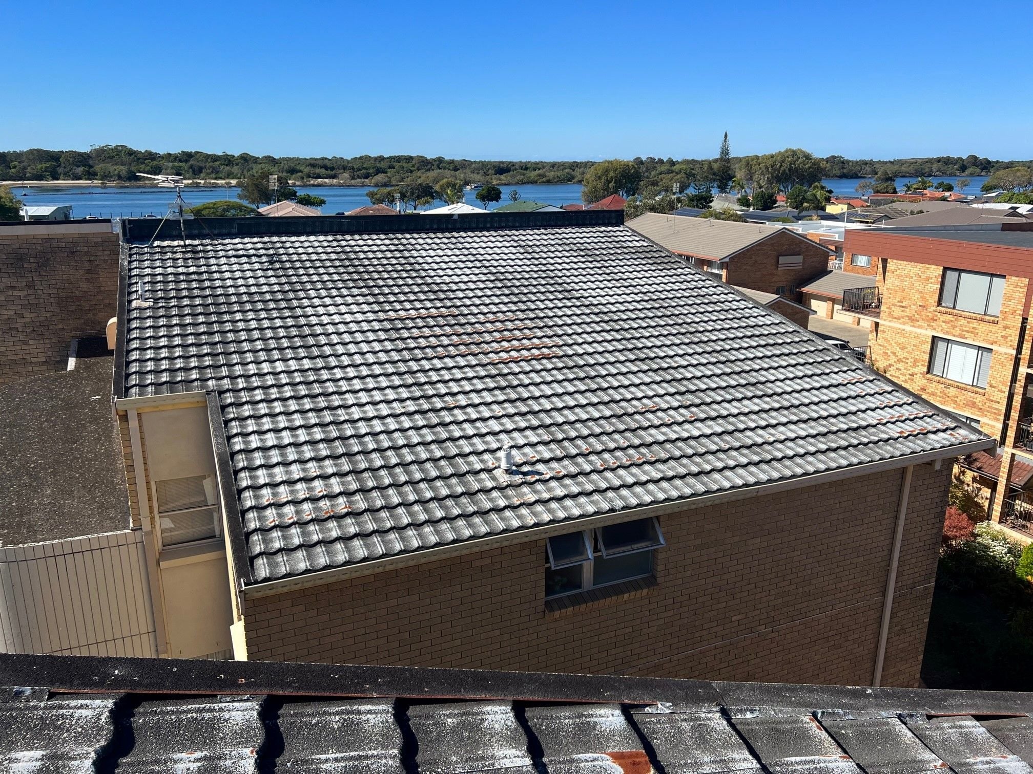 Decramastic Tile Roof to a Colorbond Image -64daf7f34becd