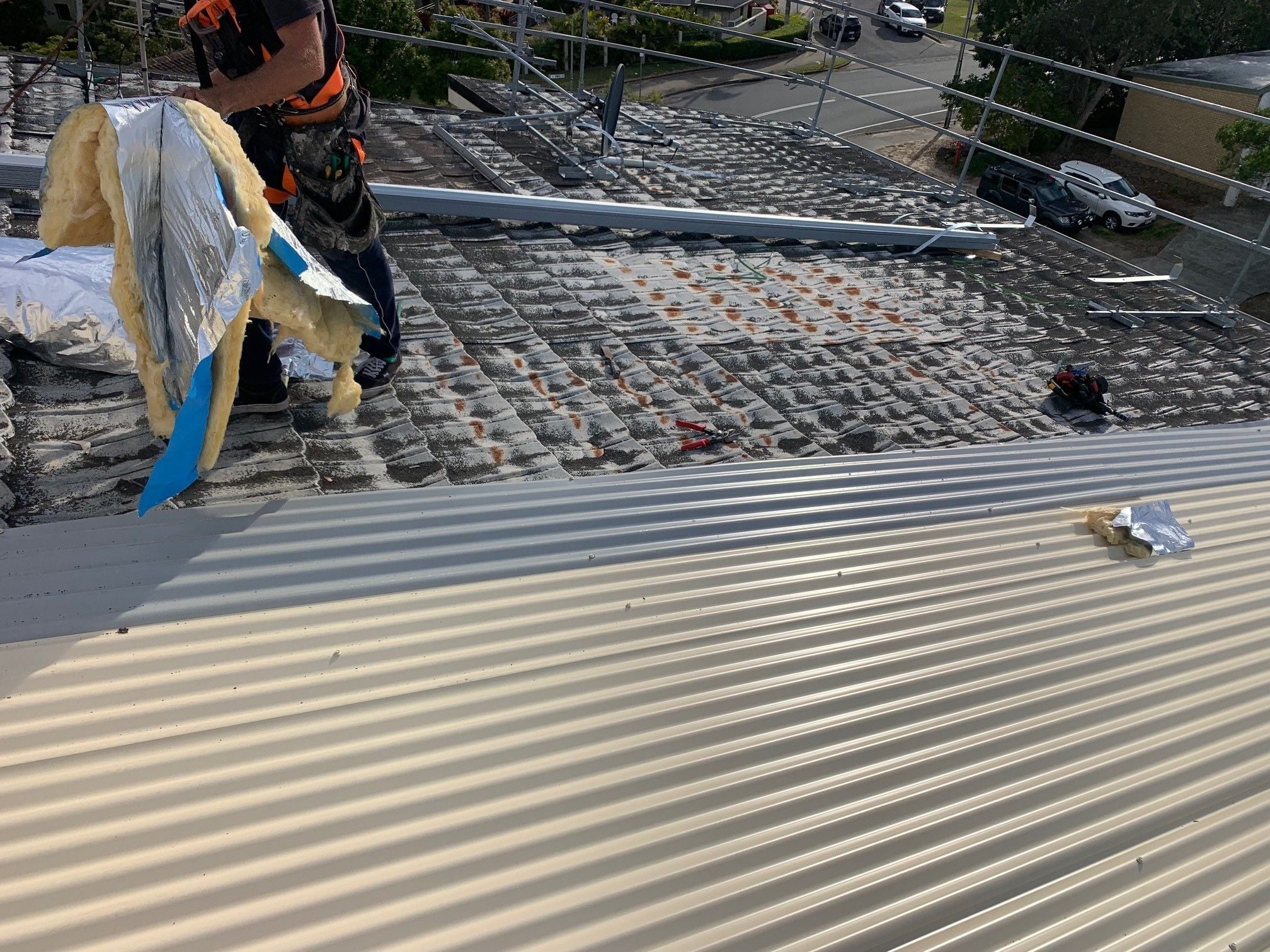 Decramastic Tile Roof to a Colorbond Image -64daf7f437b52