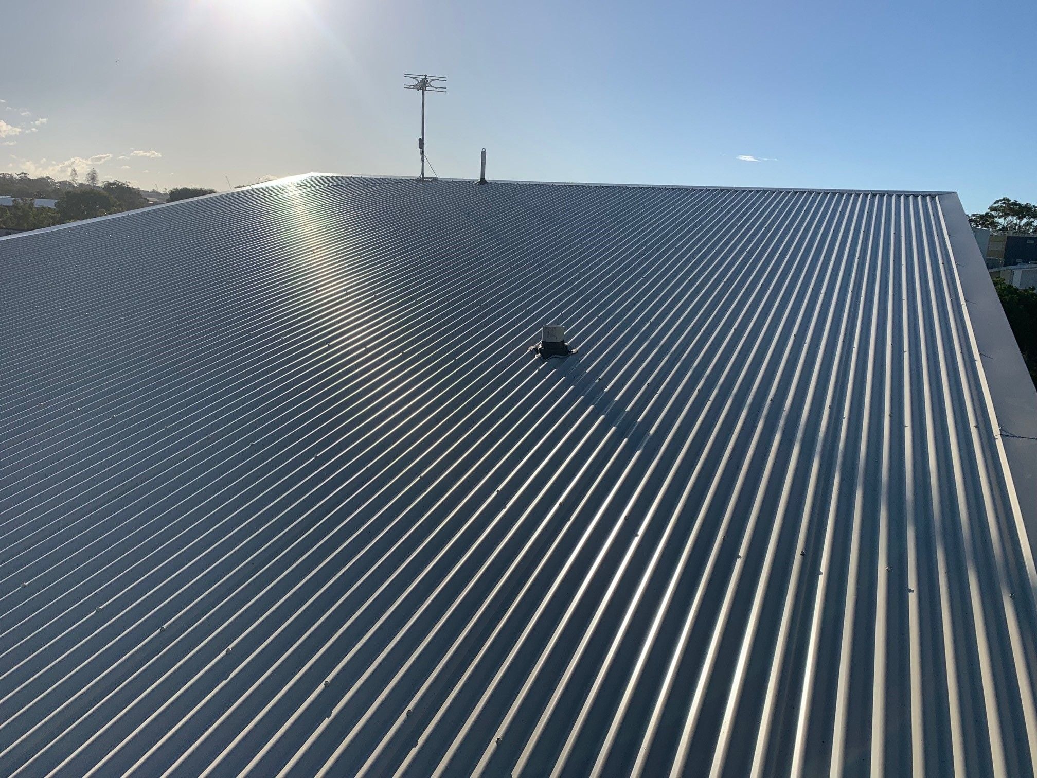 Decramastic Tile Roof to a Colorbond Image -64daf7f5bccee