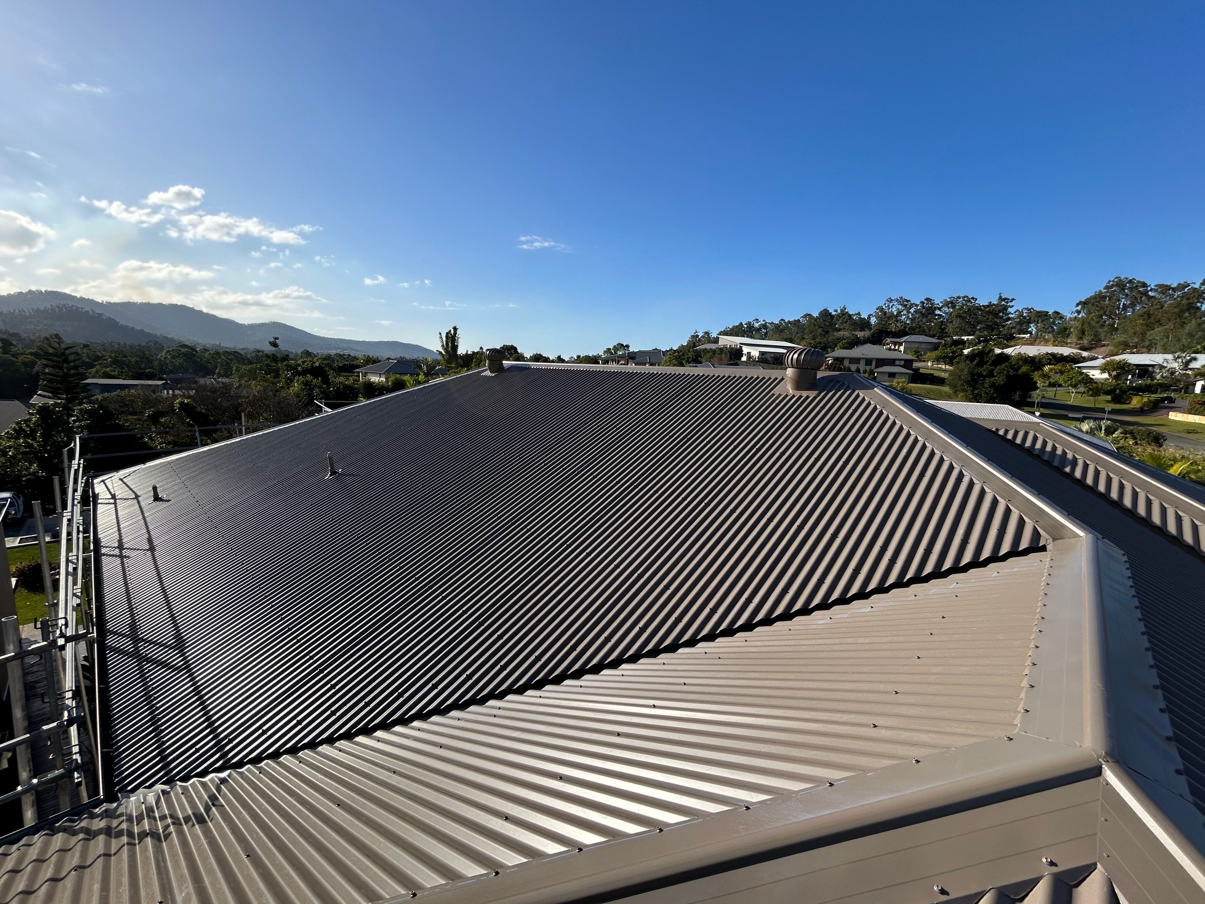 New Roof - Christmas Storms Image -66ecddc1d0e1a