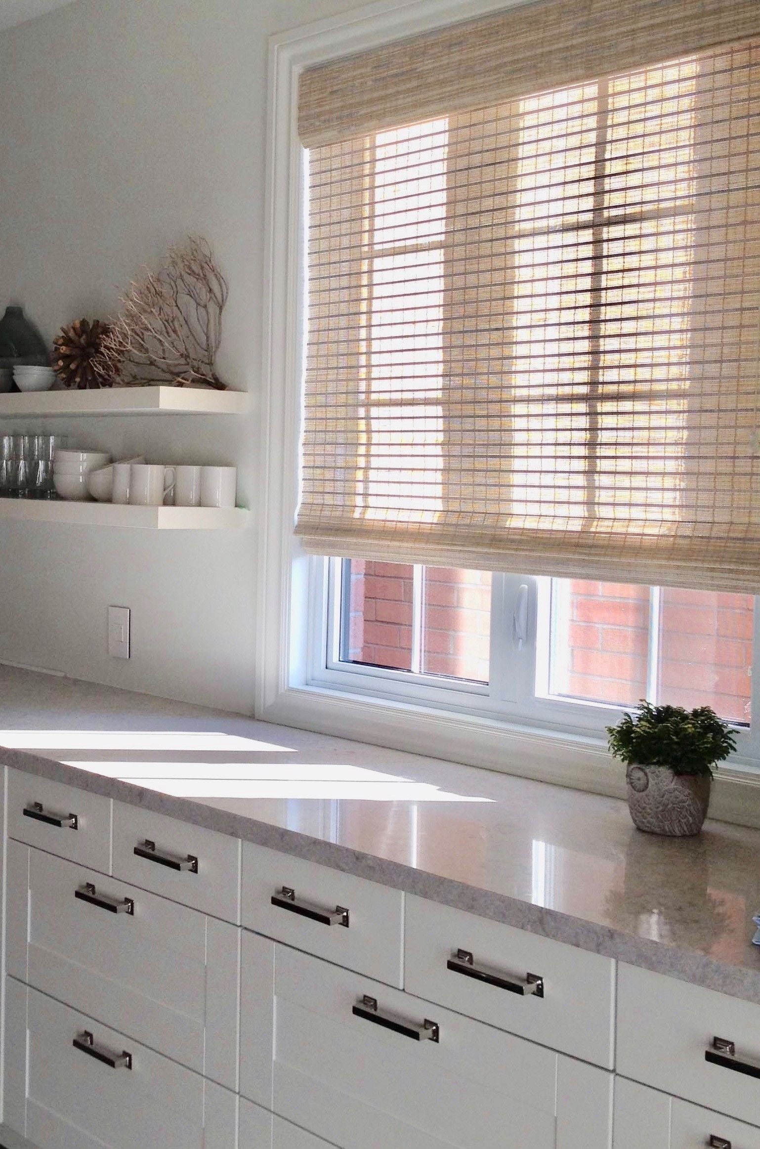 Blinds Image -63518e4010ca4