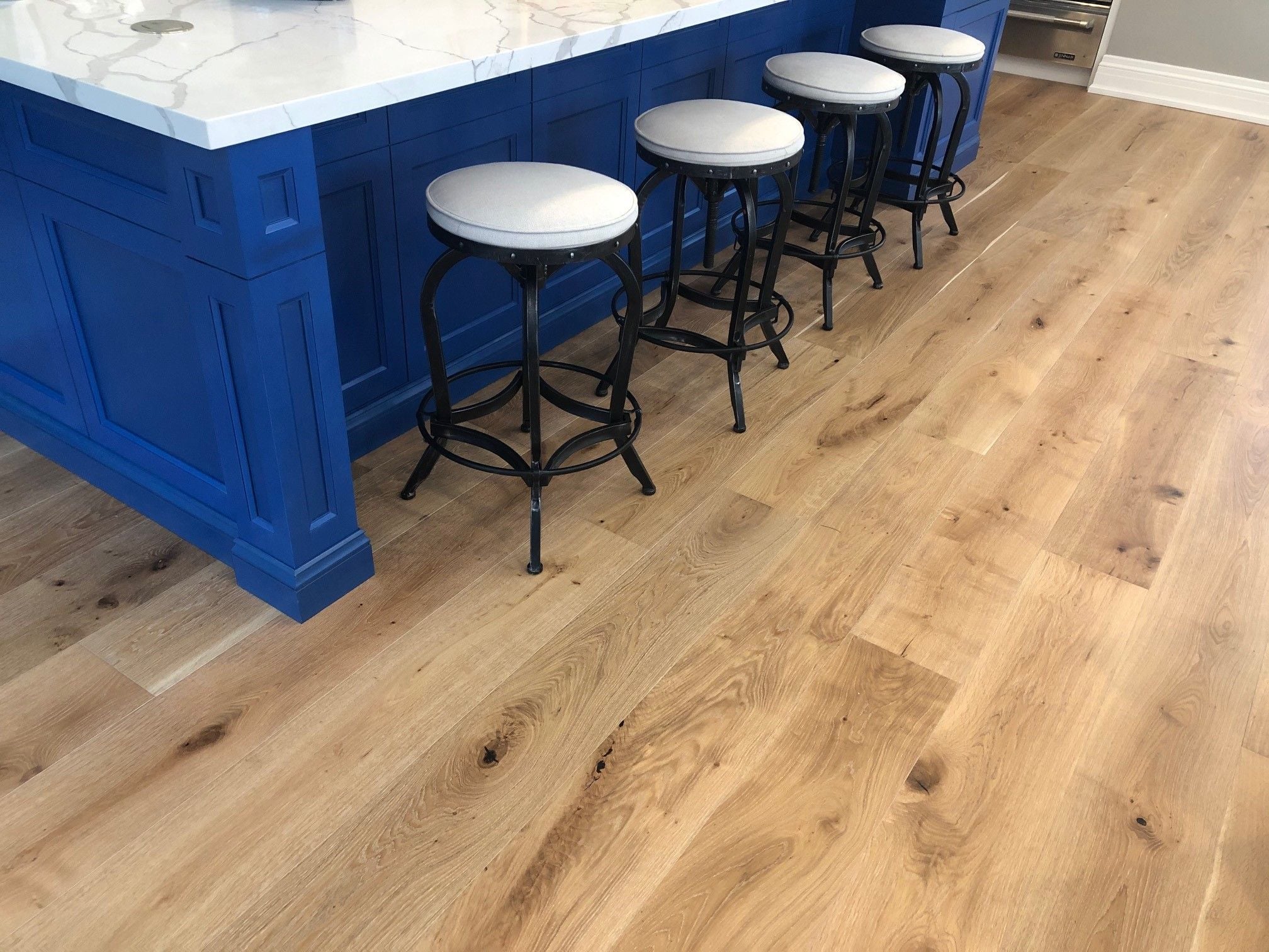 Solid & Engineered Hardwood Image -635690ba67db9