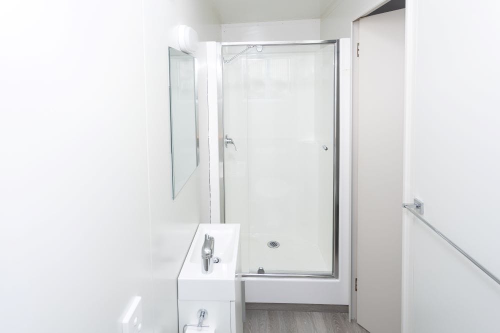 Ensuite Room with shower