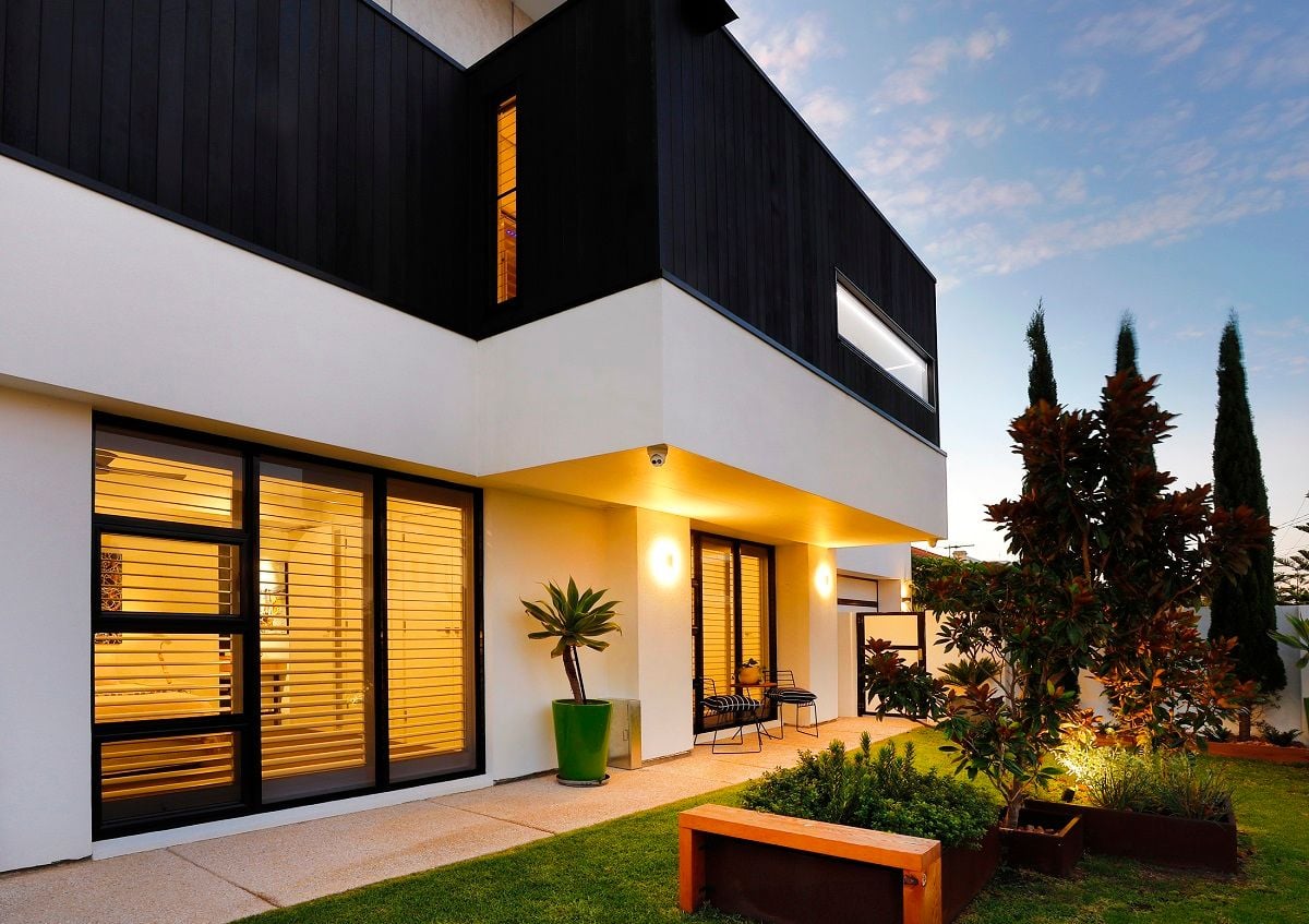 Esplanade Henley Beach Image -63a3be78d180b