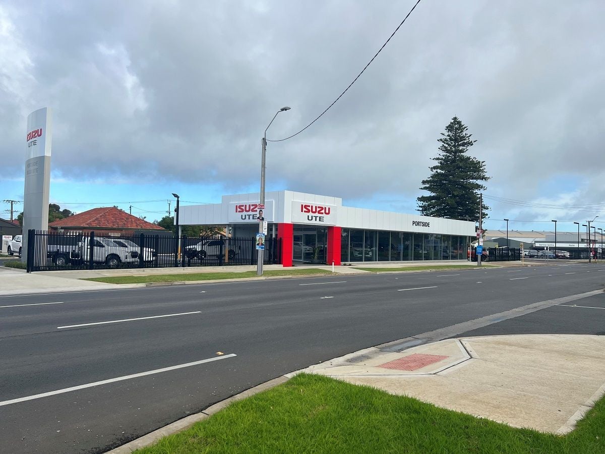 Isuzu Image -63a3c37bd79ff