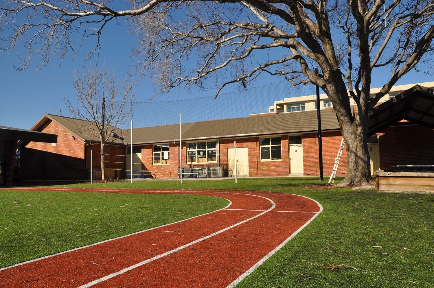 School Image -633e803c1c01e