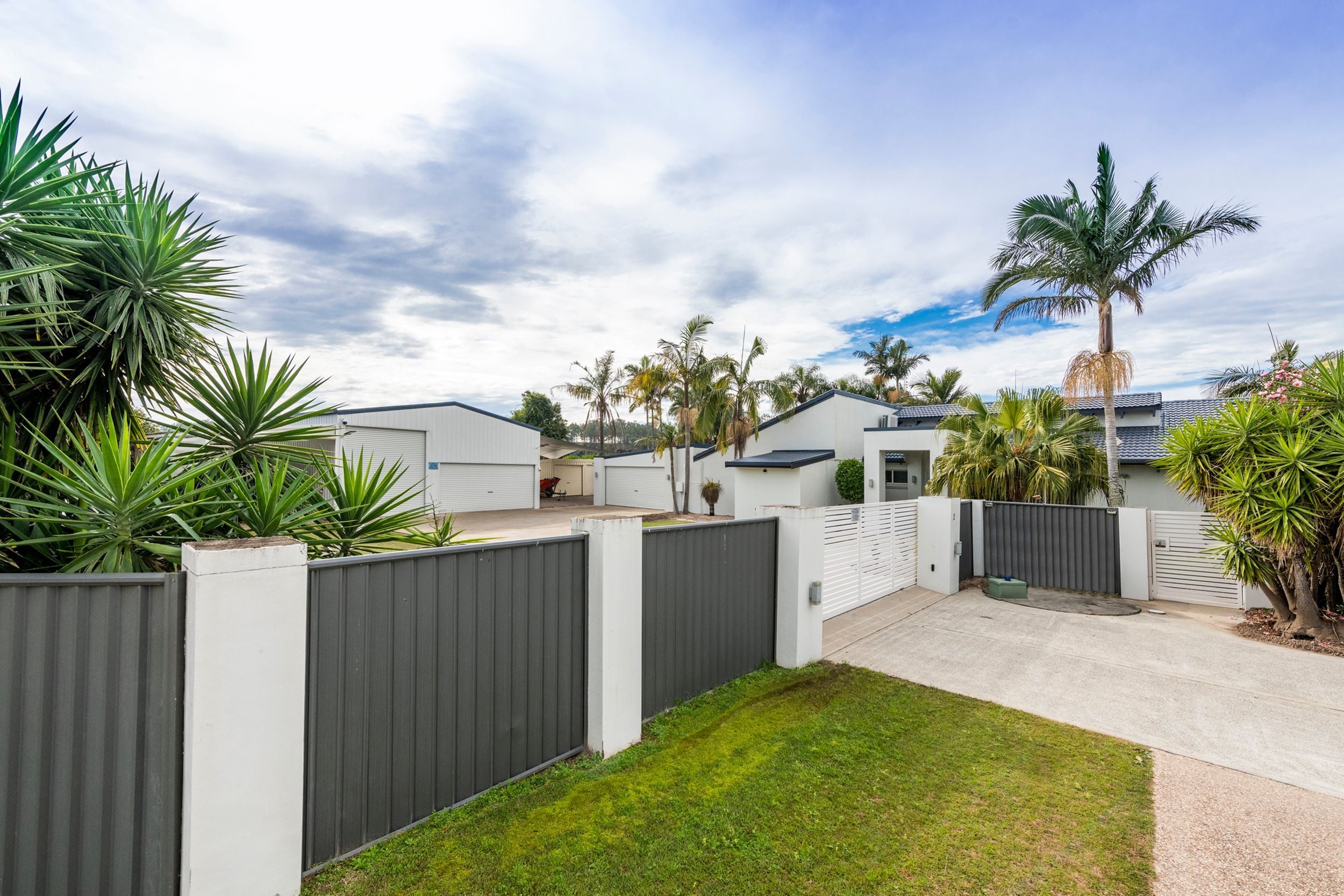 Clarence River House Gallery Image -634ca5b661366