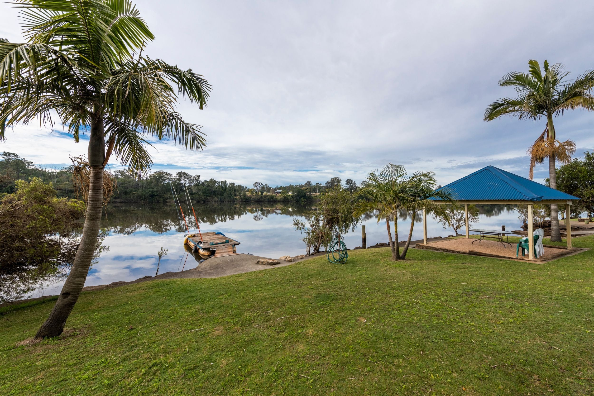 Clarence River House Gallery Image -634ca5b85e4f0