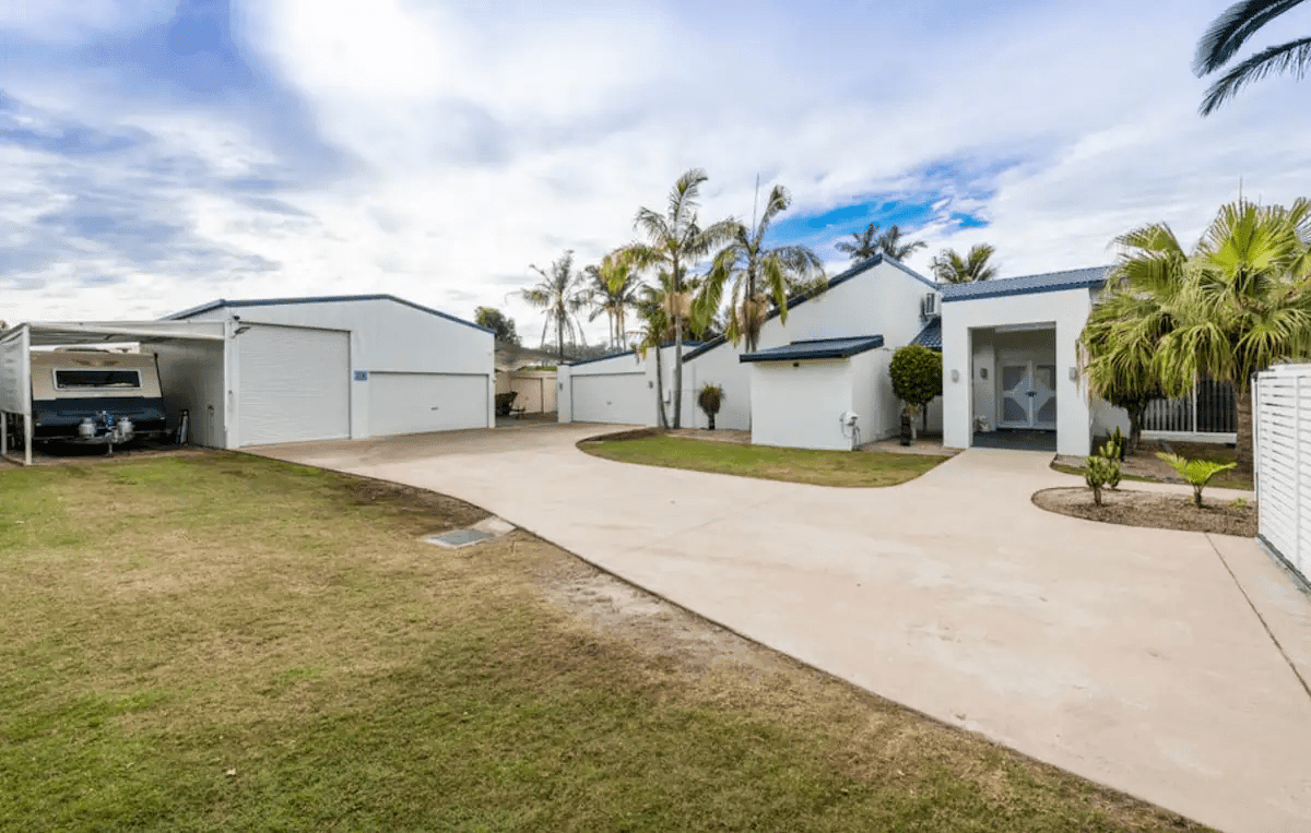 Clarence River House Gallery Image -634dde1ec5d6c