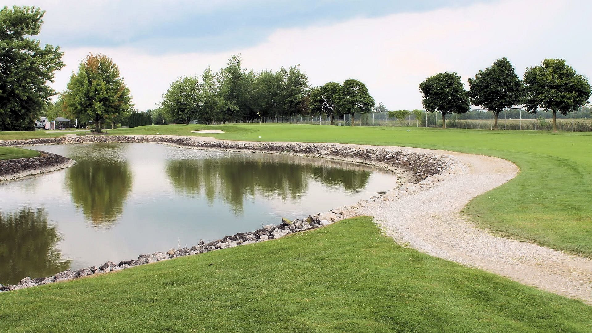 Wildwood Golf Course Image -64ff6a226201f