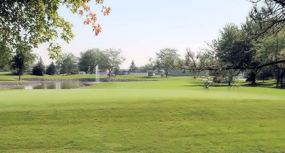 Wildwood Golf Course Image -64ff6a24aacab