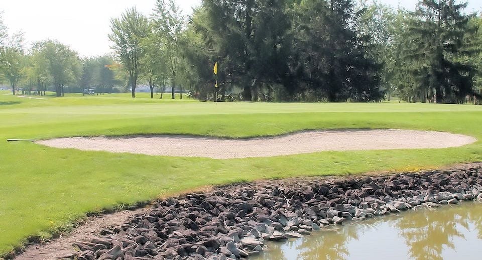 Wildwood Golf Course Image -64ff6a25251e0