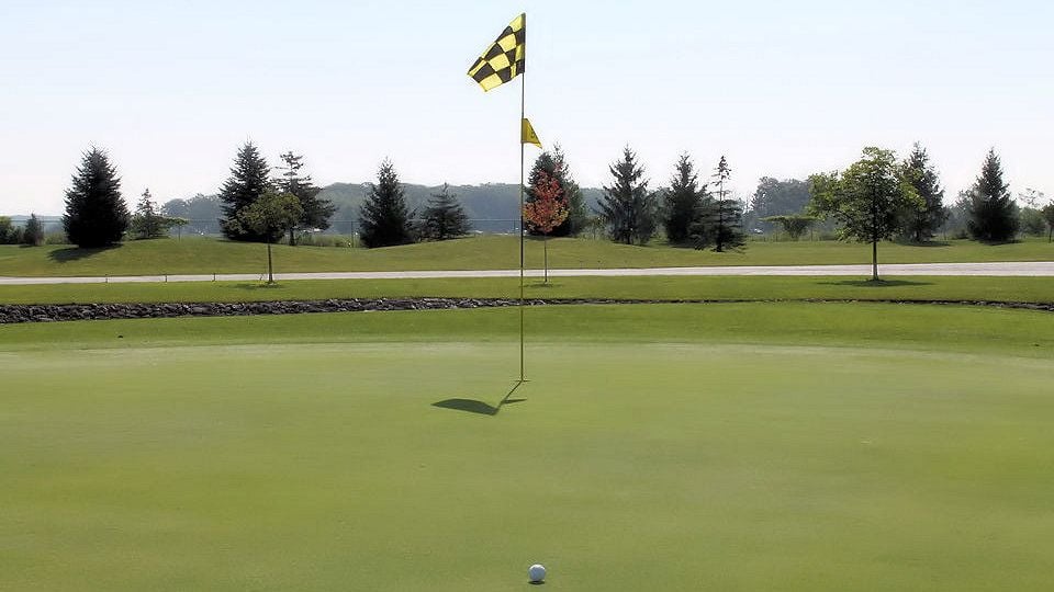 Wildwood Golf Course Image -64ff6a25c2ca0