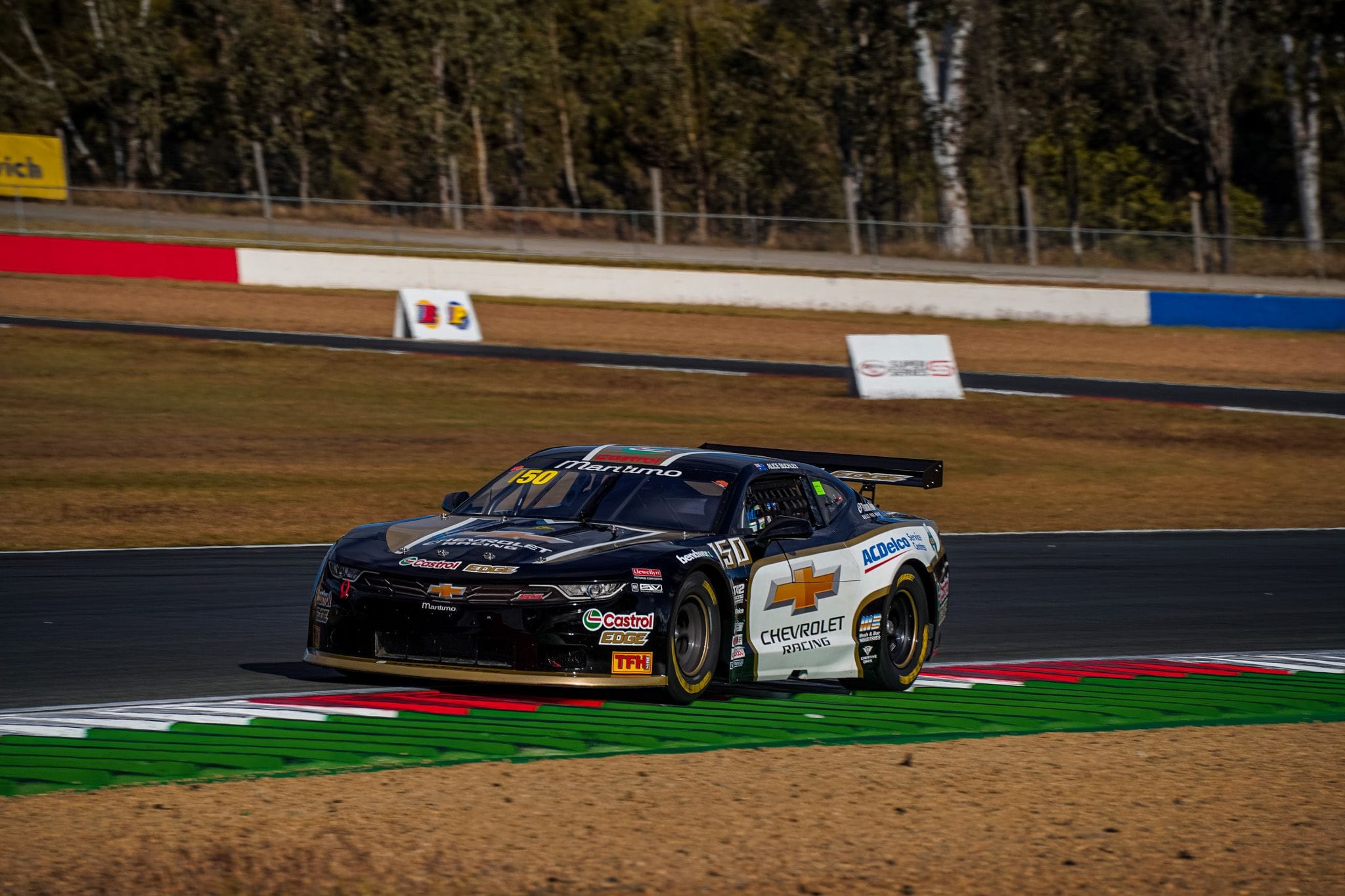 Alice Dominates in Wonderland TA2 Muscle Car Debut