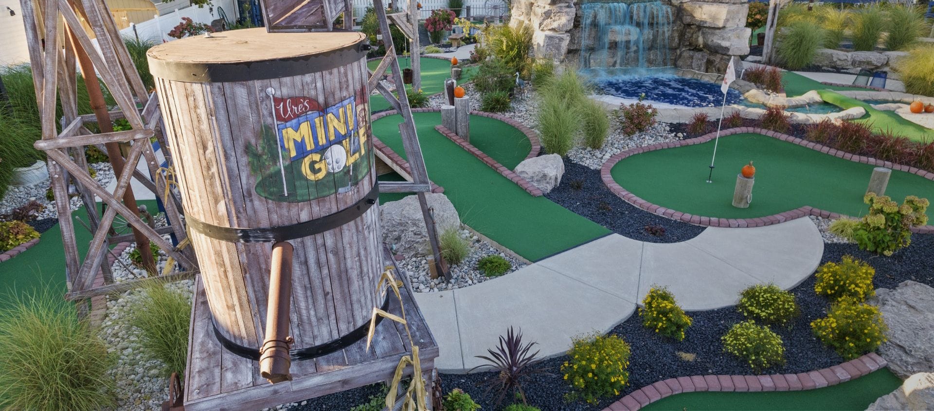 Ure's Mini Golf and Country Kitchen