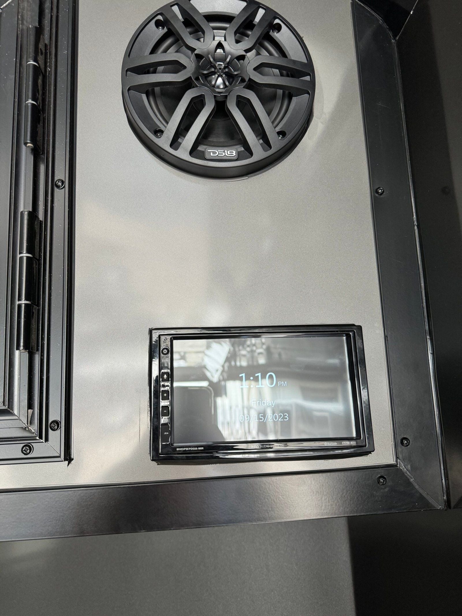 Custom Race Car Trailers Image -660c0262efa78