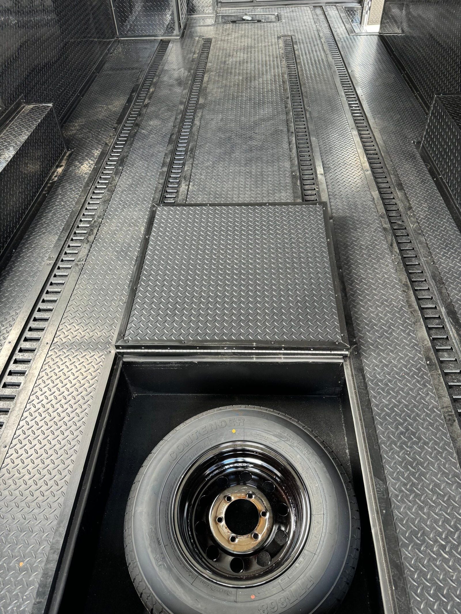 Custom Race Car Trailers Image -660c026d18a1a