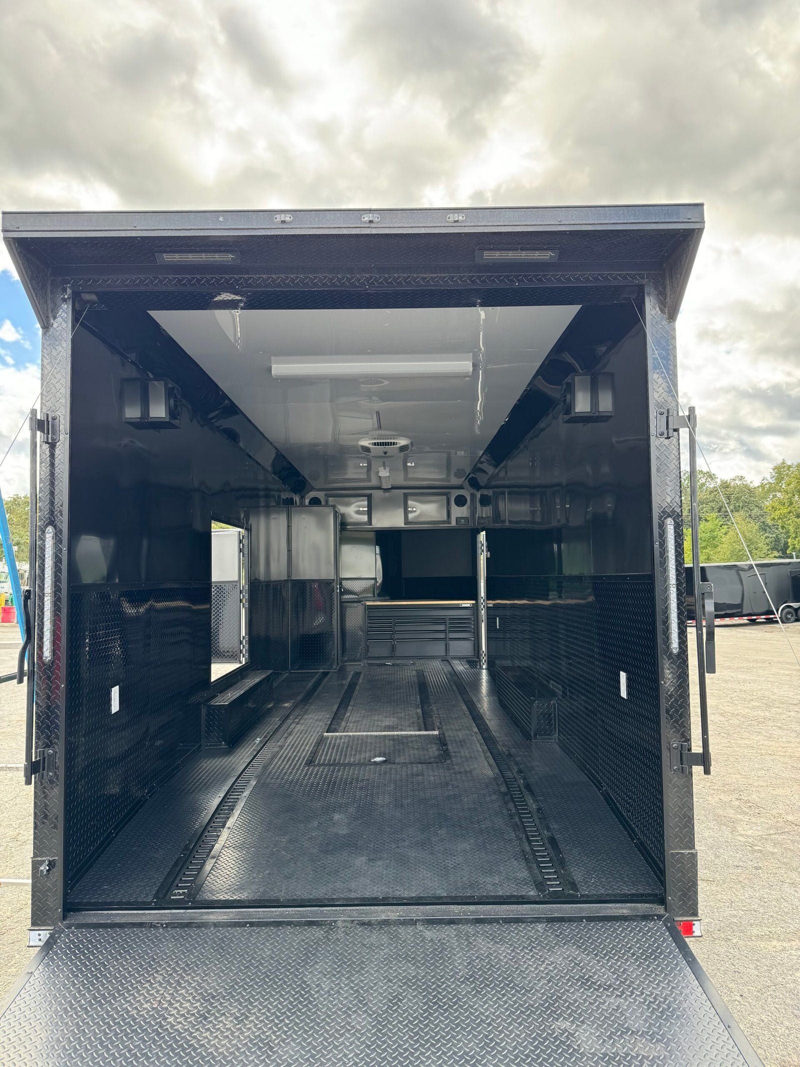 Custom Race Car Trailers Image -660c0271a52f7