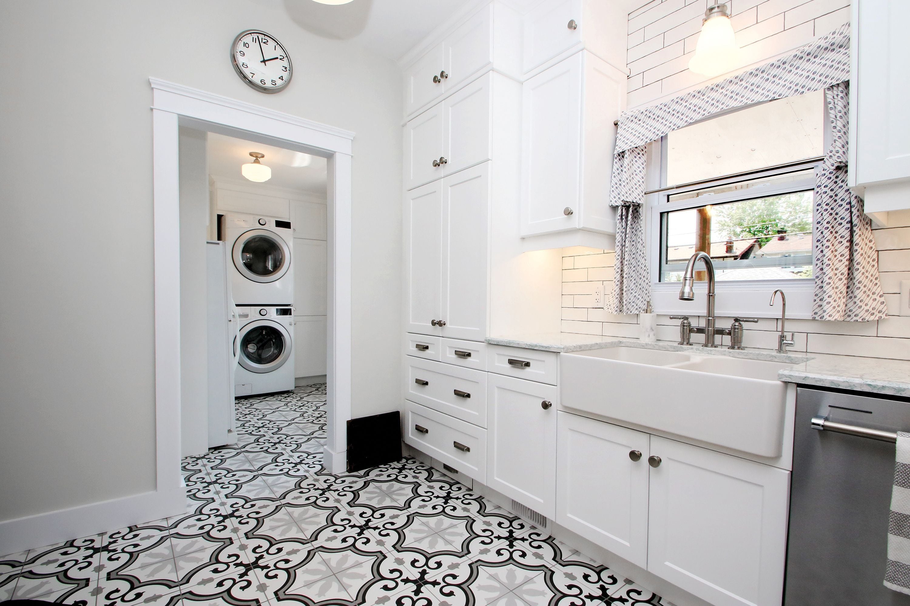 The Art of Disappearing Kitchens