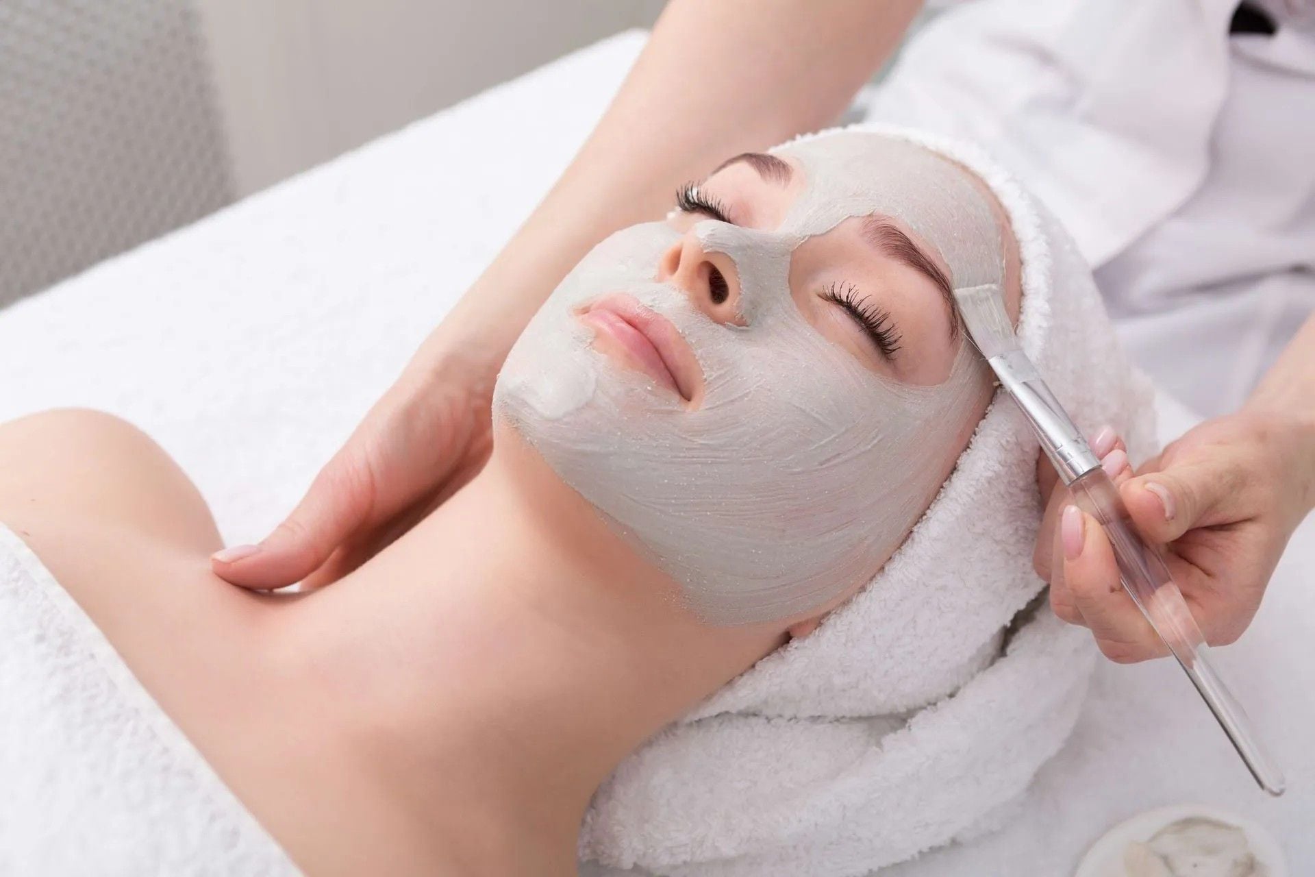 Reimagining Beauty: The Wonders of Facial Treatments at Our Aesthetic Clinic Reimagining Beauty: The Wonders of Facial Treatments at Our Aesthetic Clinic