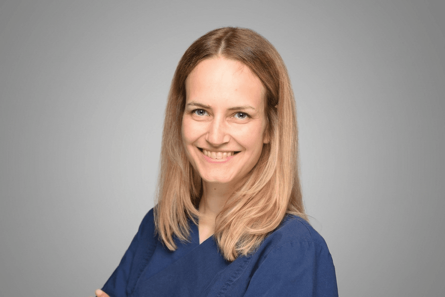 Dr Anne Marx Dr Anne Marx