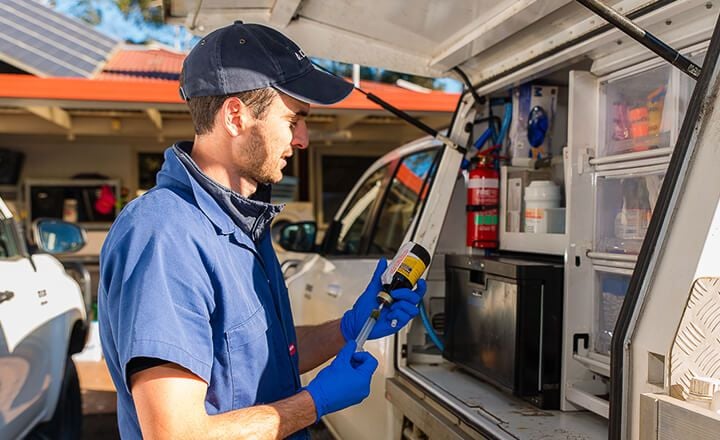 FARM ANIMAL & LIVESTOCK SERVICES FARM ANIMAL & LIVESTOCK SERVICES