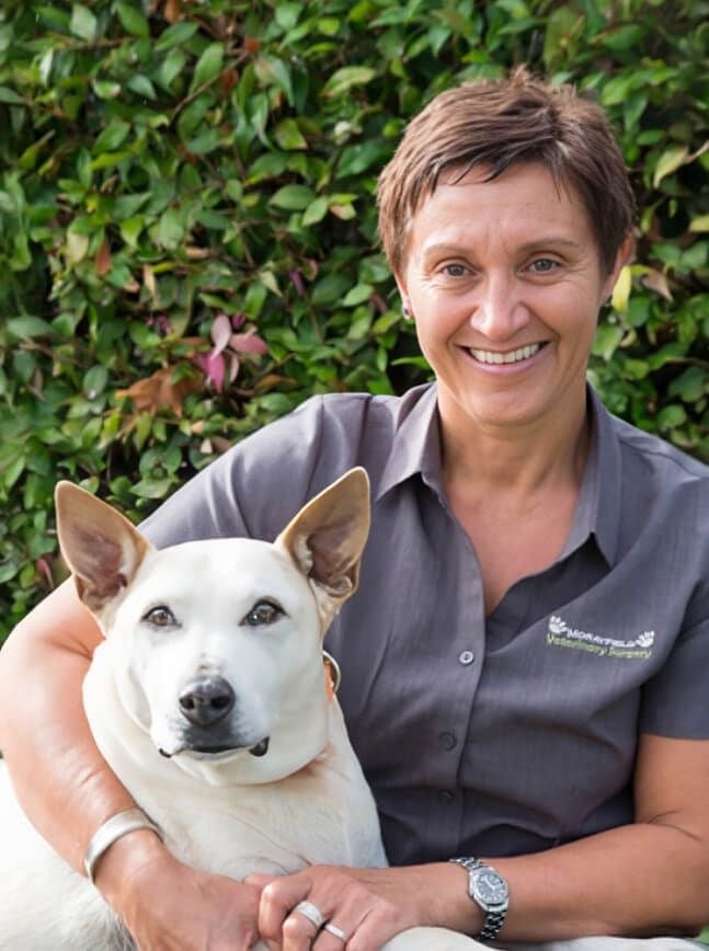Dr Jenni Anderson