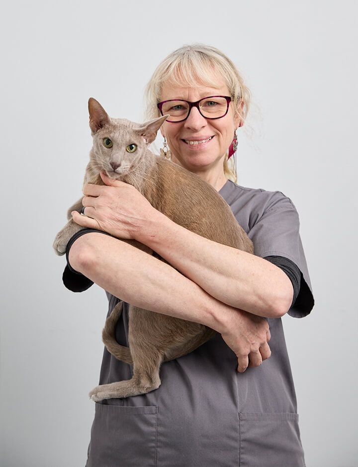 Dr. Veronica Gibb-Cumming