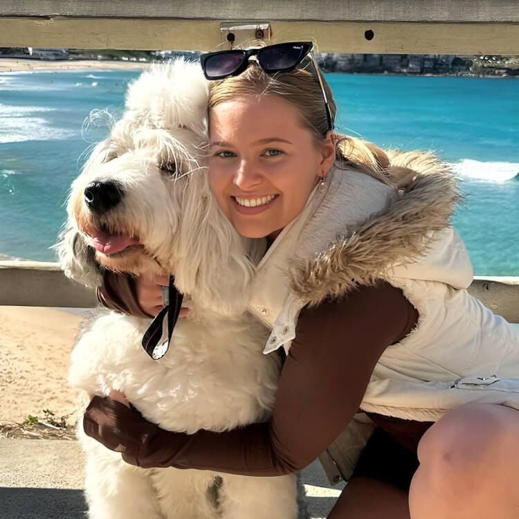 Dr Hayley Billingsley Dr Hayley Billingsley