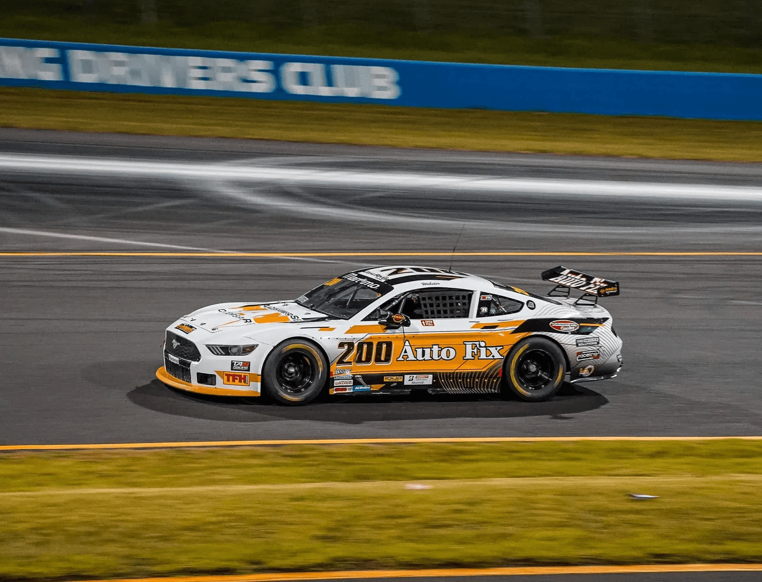 2022 Howe TA2 Mustang