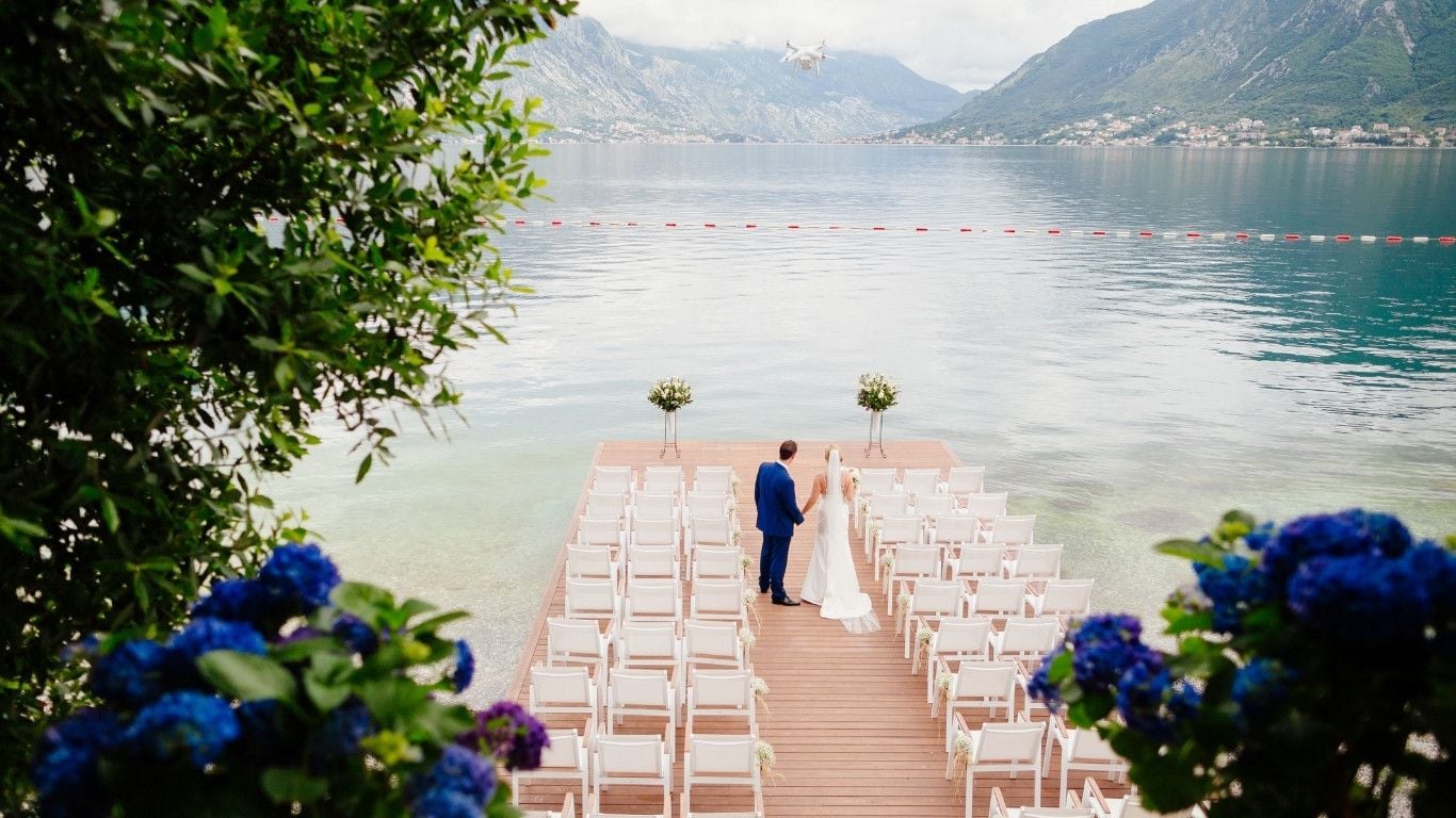 How to Plan a Destination Wedding Abroad (Step-by-Step)