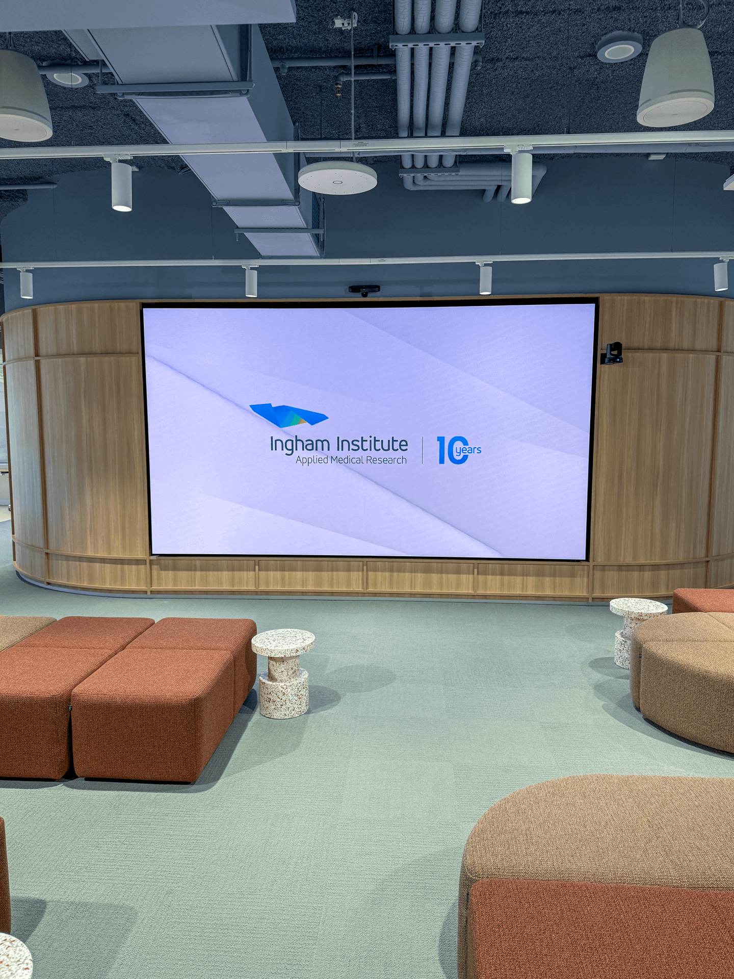 iiamr, advisen consulting