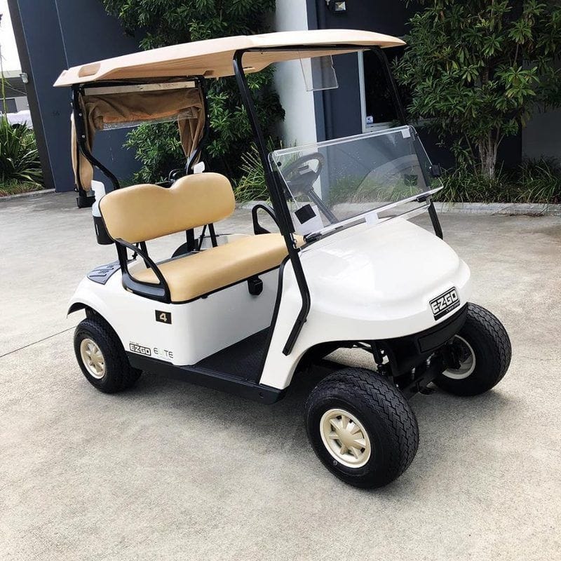 Yeppoon Golf Club Take Delivery of their New E-Z-GO TXT ELiTE Lithium Vehicles
