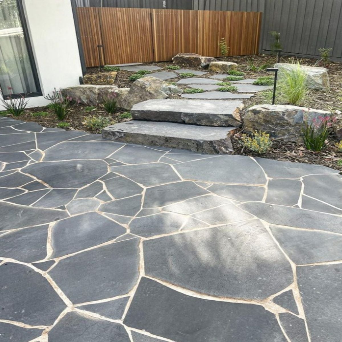 Bluestone Crazy Pave Bluestone Crazy Pave