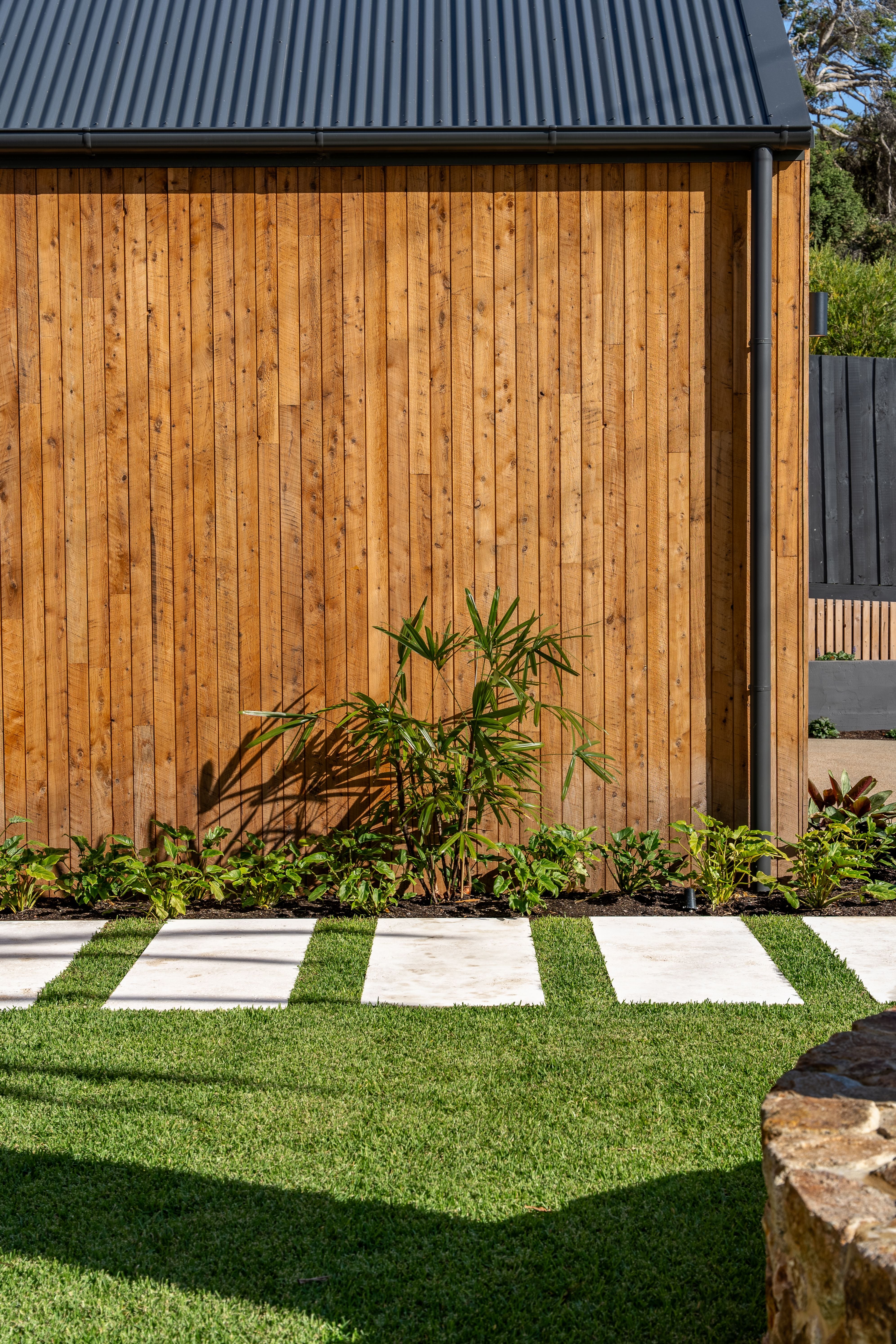 Classic Travertine Pavers & Colorado Wall Cladding