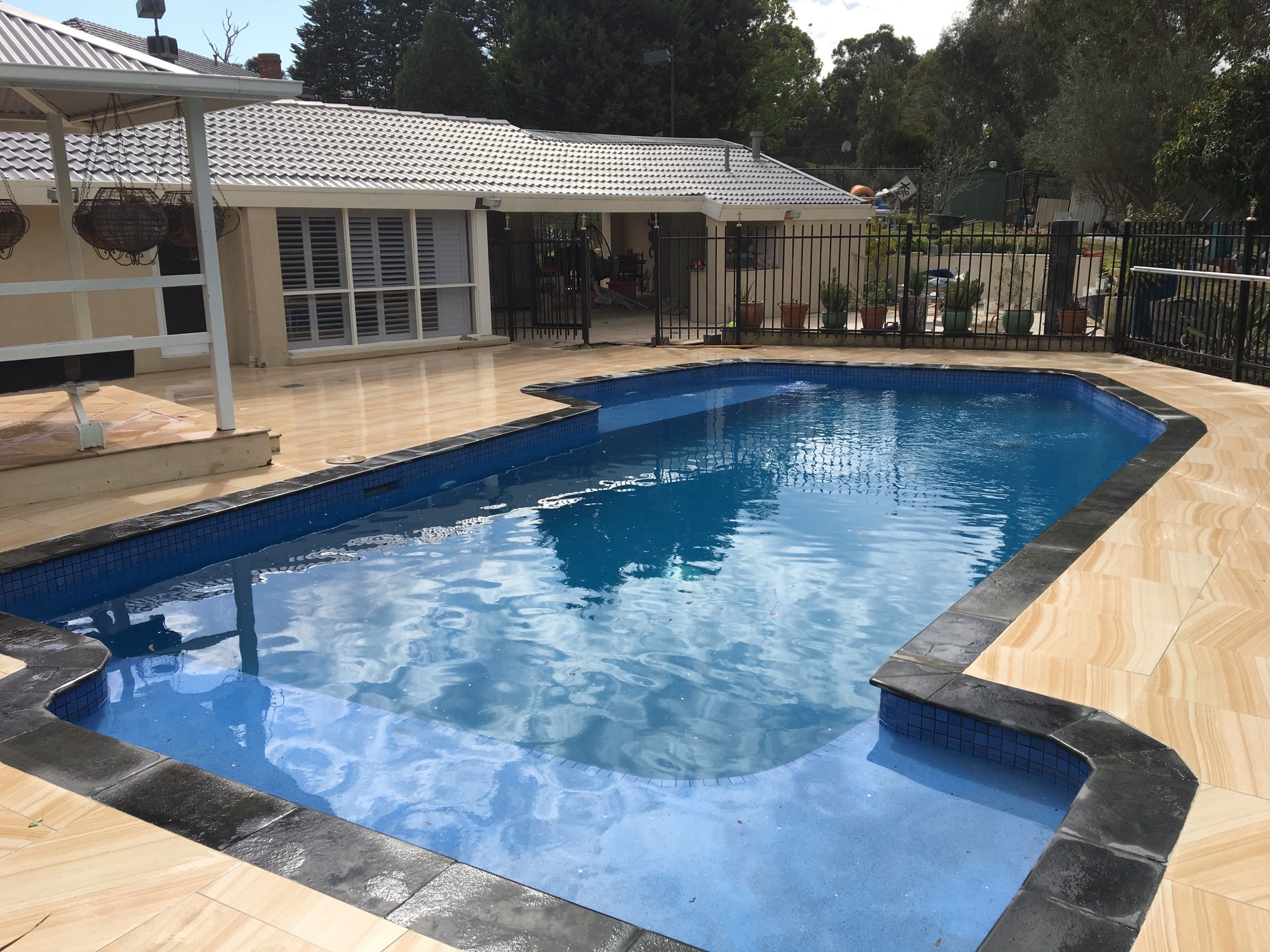 Luxury Stone - Black Limestone