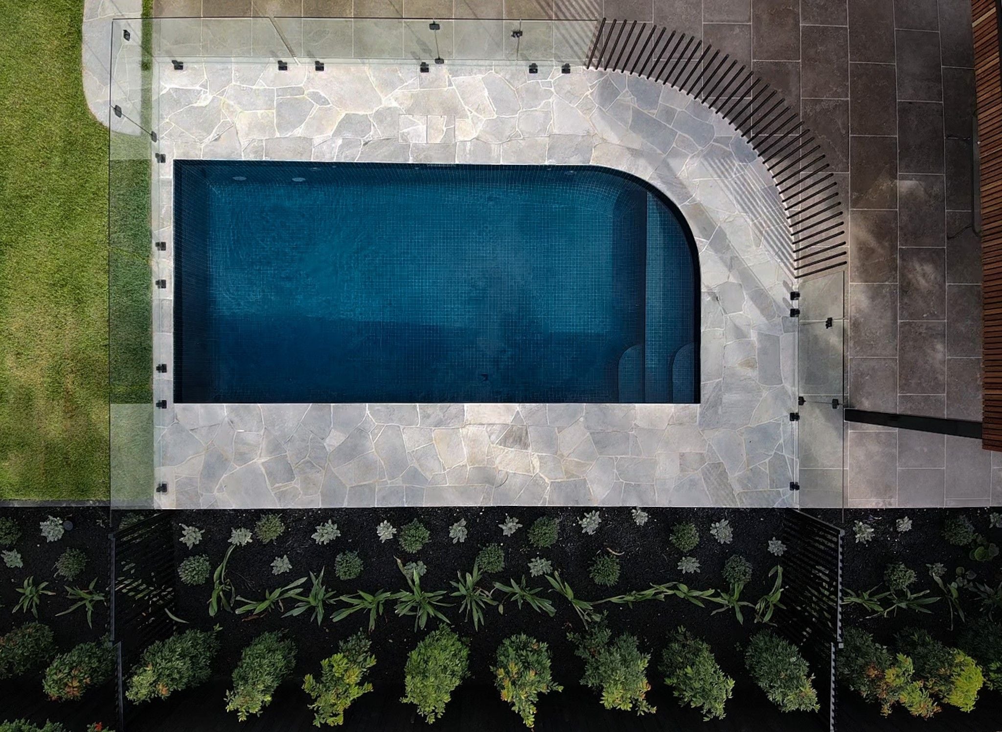 Cottage Quartz Crazy Pave