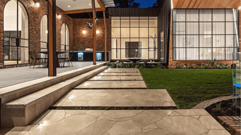 Limestone Crazy Pave